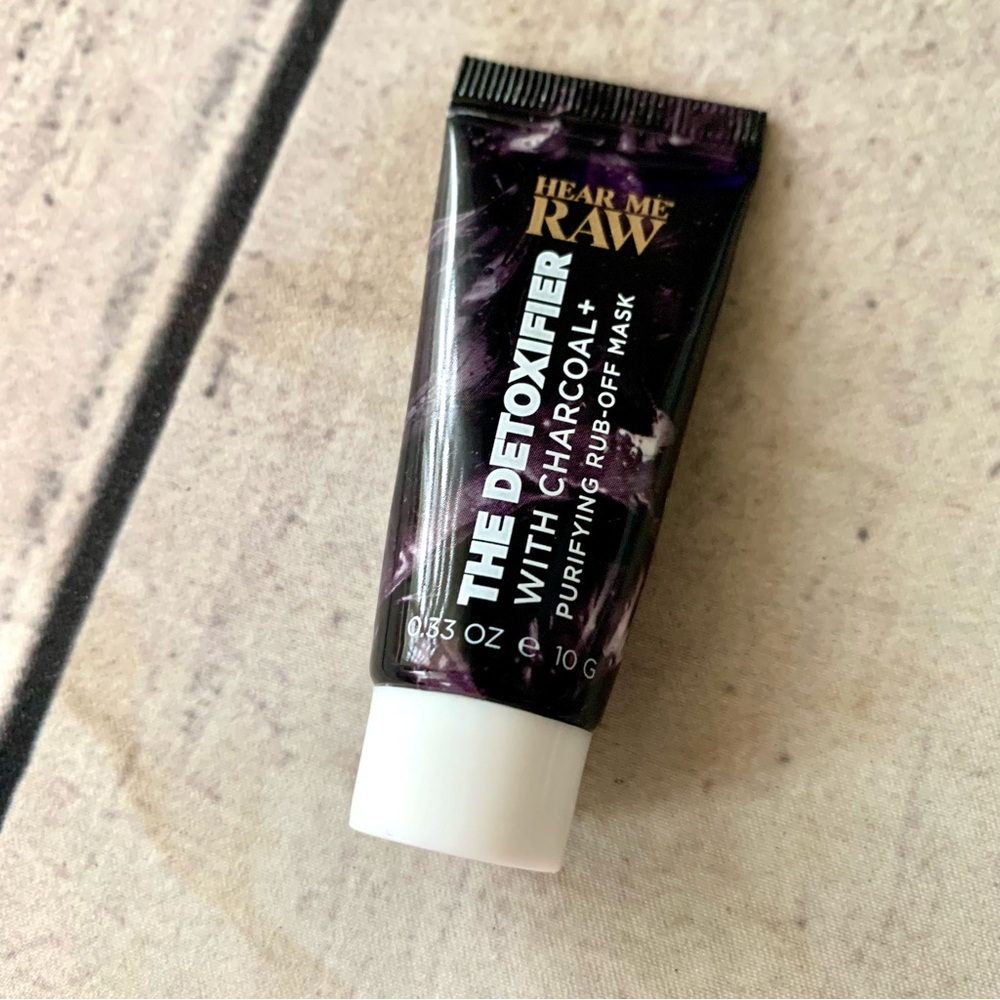 HEAR ME RAW The Detoxifier with Charcoal Purifying Rub-Off Mask